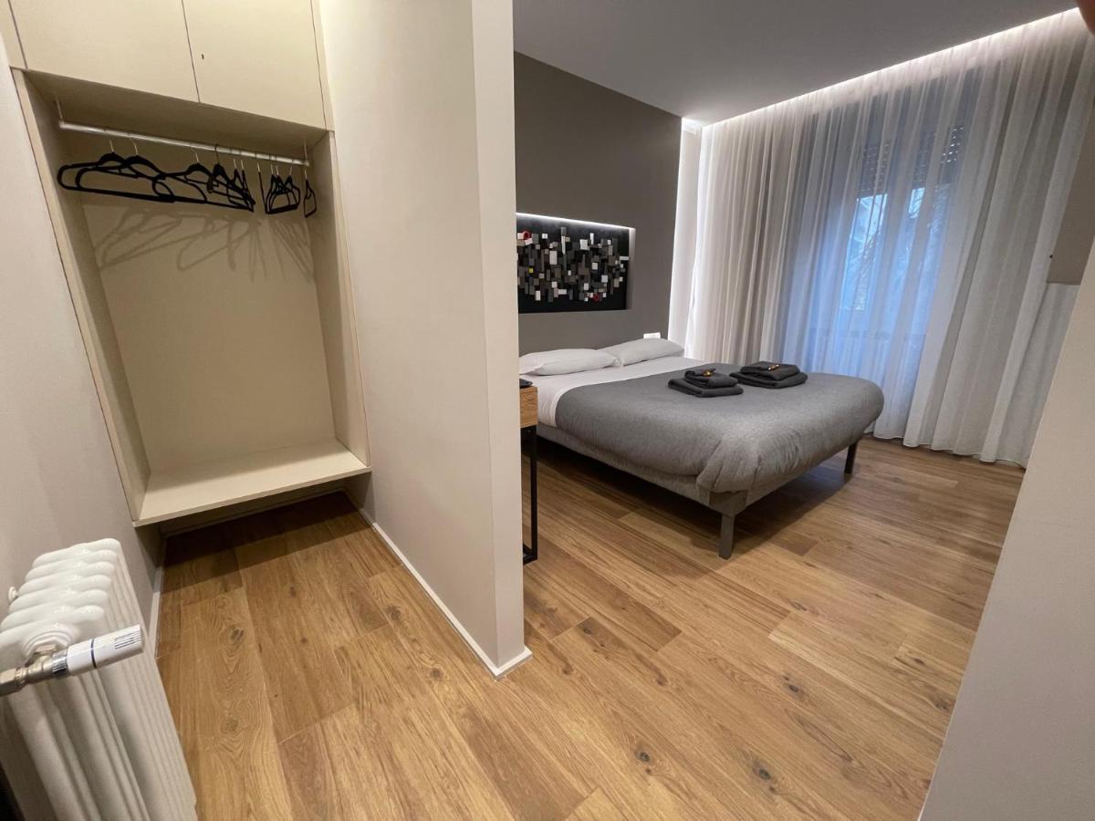 Lucrino 45 By Ale Hotel โรม ภายนอก รูปภาพ