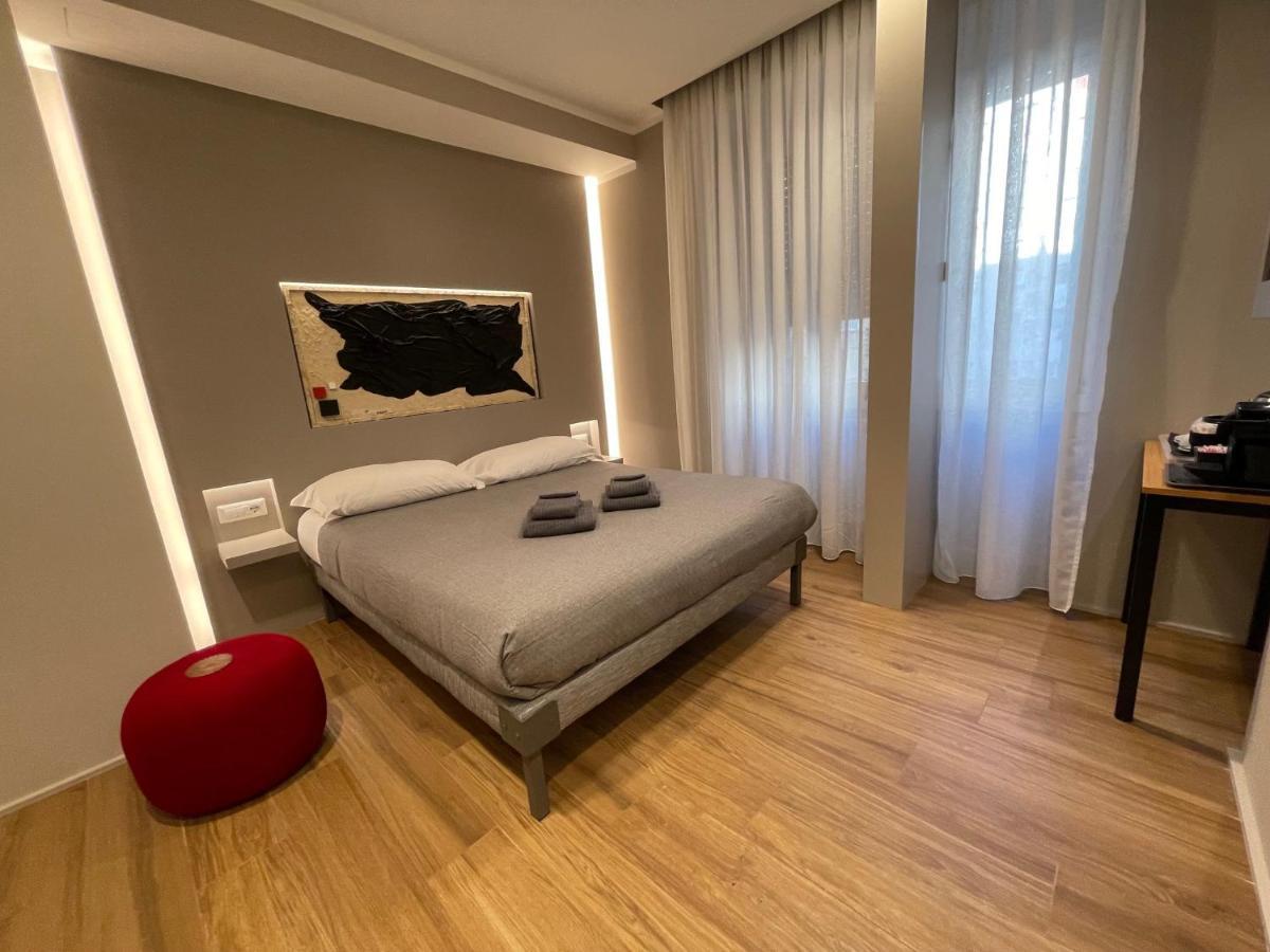 Lucrino 45 By Ale Hotel โรม ภายนอก รูปภาพ