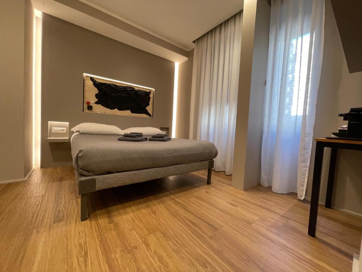 Lucrino 45 By Ale Hotel โรม ภายนอก รูปภาพ