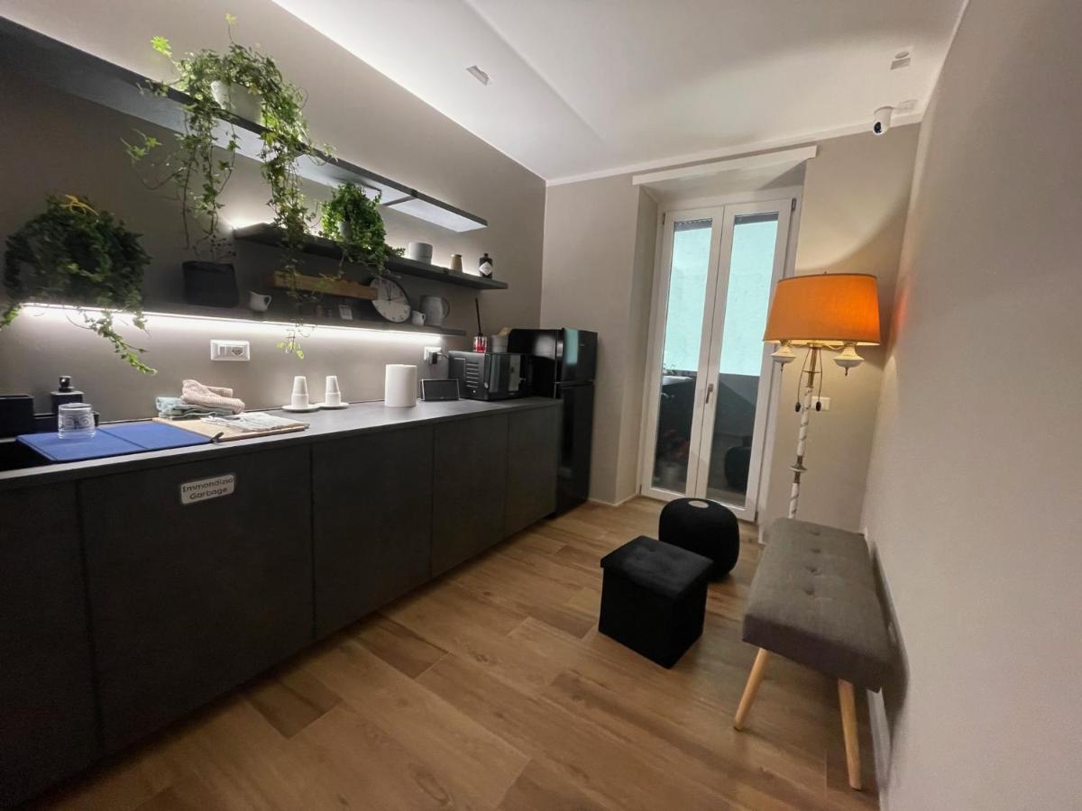 Lucrino 45 By Ale Hotel โรม ภายนอก รูปภาพ