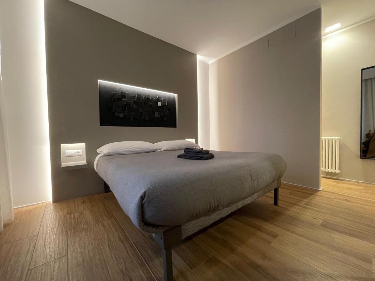 Lucrino 45 By Ale Hotel โรม ภายนอก รูปภาพ
