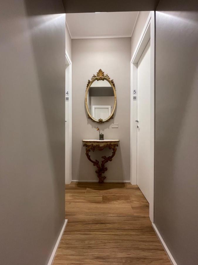Lucrino 45 By Ale Hotel โรม ภายนอก รูปภาพ