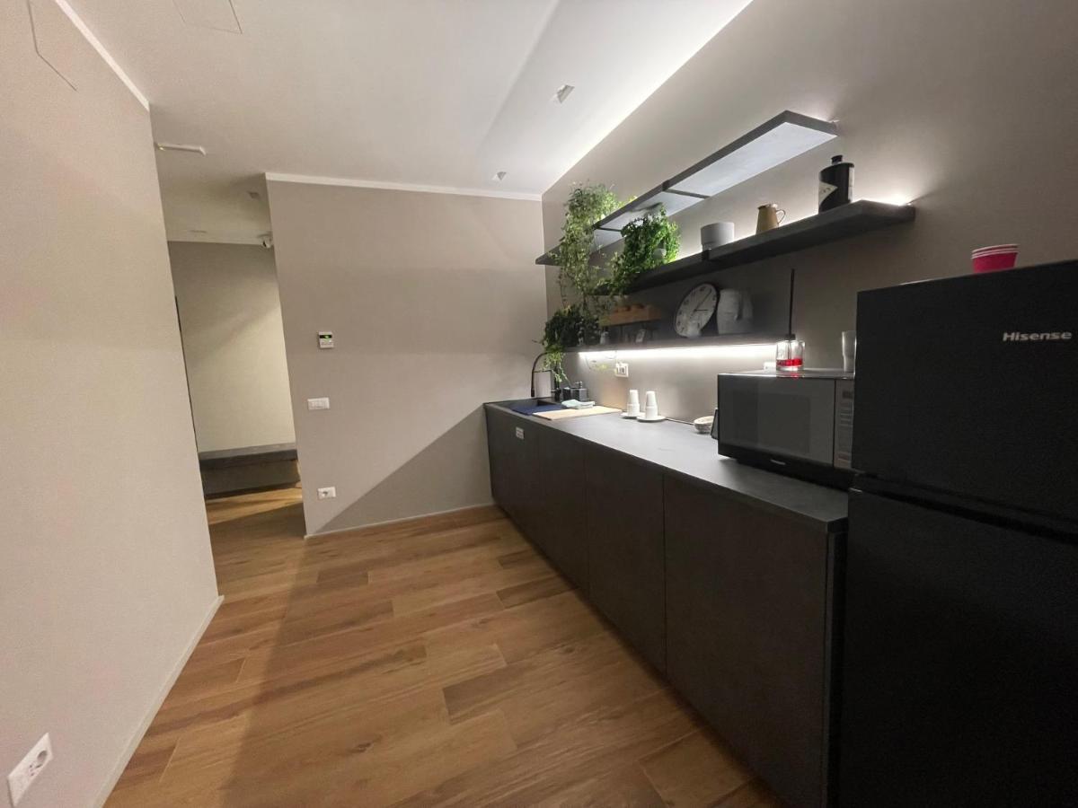 Lucrino 45 By Ale Hotel โรม ภายนอก รูปภาพ