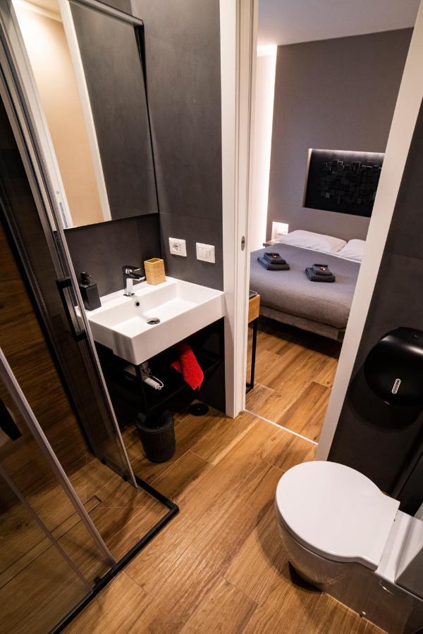 Lucrino 45 By Ale Hotel โรม ภายนอก รูปภาพ