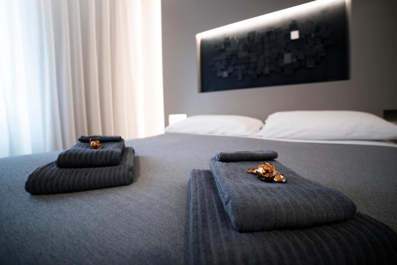 Lucrino 45 By Ale Hotel โรม ภายนอก รูปภาพ