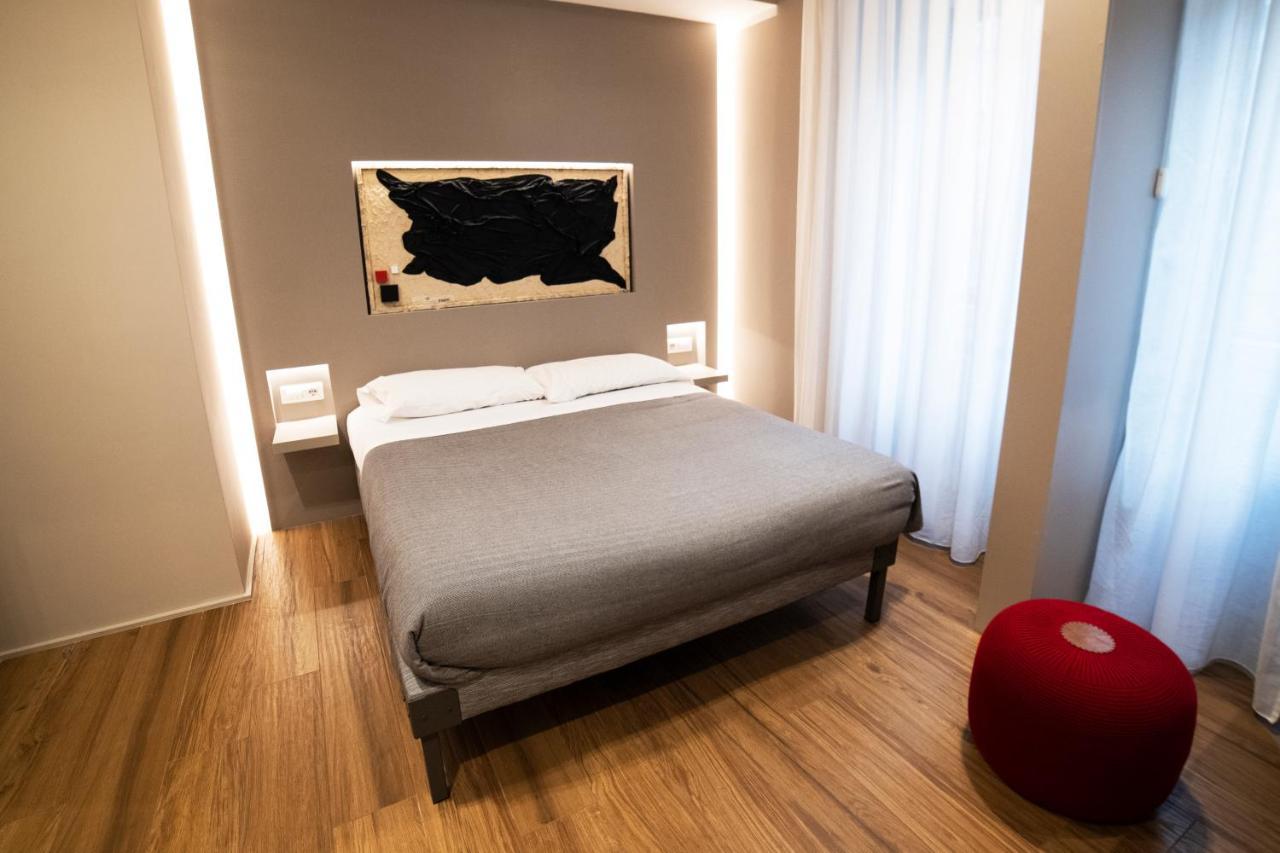 Lucrino 45 By Ale Hotel โรม ภายนอก รูปภาพ